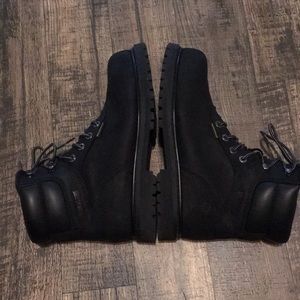 WOLVERINE WTRPOF OIL RESISTANT STEEL TOES SZ 8.5M